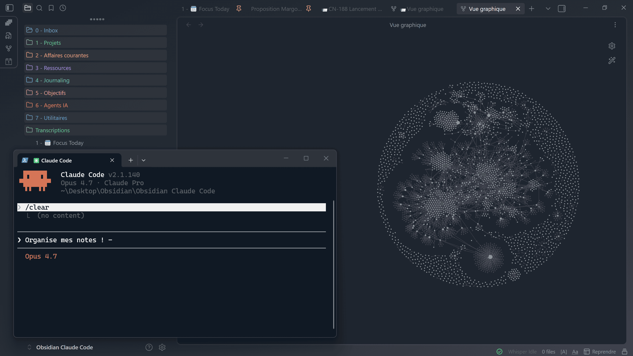 Terminal Claude Code lancé dans le coffre Obsidian, avec la vue graphique en arrière-plan